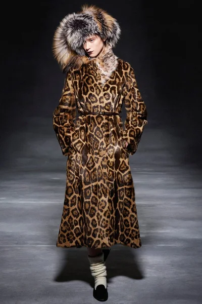 Look 1